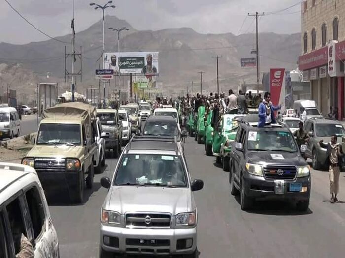 مليشيا الحوثي تشييع 53 من عناصرها بمواجهات مع القوات اليمنية والضربات الجوية