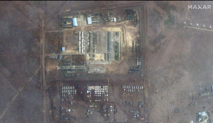 صور الأقمار الاصطناعية.. كيف تتحرك روسيا على حدود أوكرانيا؟