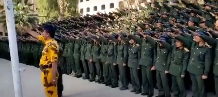 فيديو مستفز للمسلمين.. الحوثيون يرسخون الطائفة والولاء لإيران في اليمن