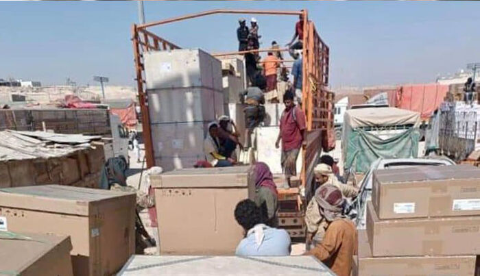 مسؤول امني بارز في الشرعية يدير اكبر شبكة تهريب لخدمة الحوثيين.. تفاصيل