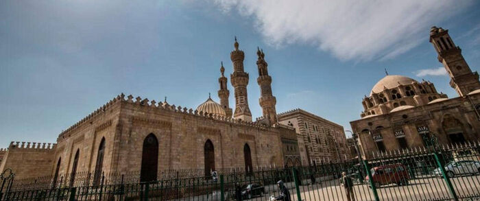 الحكومة المصرية ترد على أنباء "عودة" صلاة الجمعة والجماعة