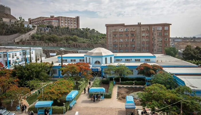 بدون مؤهلات.. مليشيا الحوثي تفرض أحد قياداتها نائبًا لمدير فرع جامعة العلوم والتكنولوجيا في إب