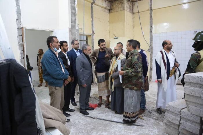 الحاكم  العسكري الإيراني في اليمن يتجاوز مهامه ويقوم بهذه الأعمال!