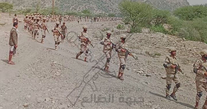 الحوثيون يحشدون المئات ويصعدون عملياتهم العسكرية في الضالع والساحل الغربي
