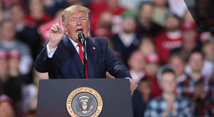 ترامب يتوعد إيران بـ«أقسى رد»