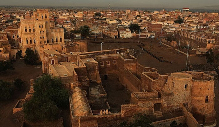 وسط خلافات محتدمة.. قيادة الحوثي تعمل على نقل الإثني عشرية إلى الحديدة وتنقل مجاميع ومشرفين إلى صنعاء لتدريبهم عليها (تفاصيل سرية)