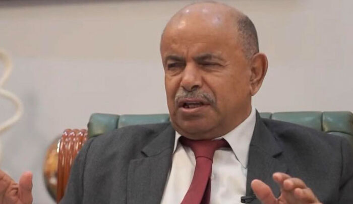 محافظ حضرموت يكشف حقيقة سيطرة الانتقالي على حضرموت ويقول إن ابناء المحافظة قادرين على تأمينها