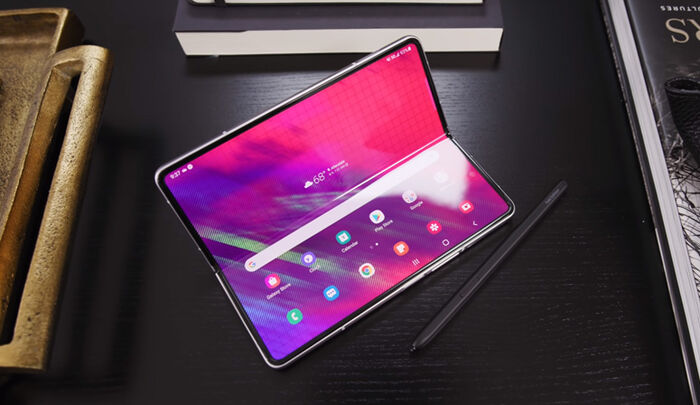 إطلاق Galaxy Z Fold 3 الجديد من سامسونغ بشاشتين وقلم ذكي (فيديو)