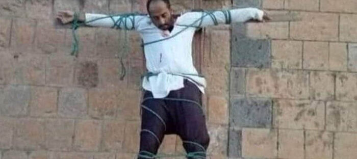 شقيق الطبيب اليمني المعدوم في البيضاء يتهم الشرعية بمهادنة تنظيم القاعدة