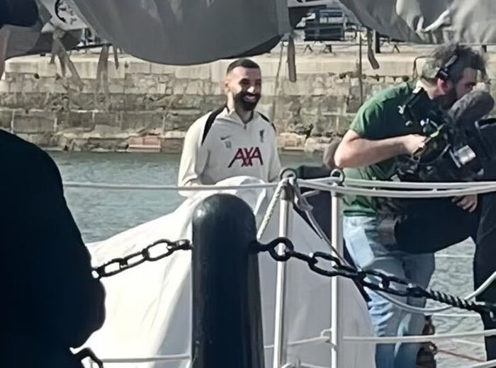 صورة تثير الجدل بشأن مستقبل صلاح في ليفربول