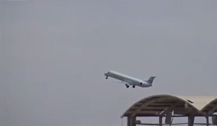 مطار صنعاء.. جسر إيران الجوي إلى اليمن رغم العقوبات الدولية!