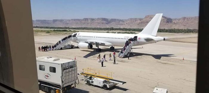 الحوثي يشكل لجان تجسس على الأسرى المفرج عنهم