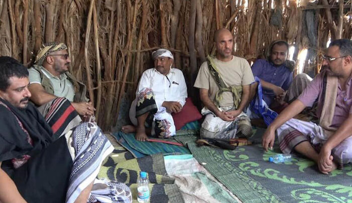 طارق صالح: اجتماعنا بقادة الألوية التهامية وحراس الجمهورية أكد الموقف الواحد من خدام إيران