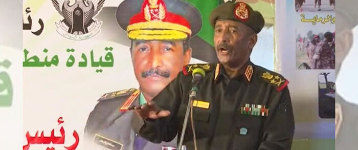 البرهان يعلن القضاء على التمرد بأقل الخسائر