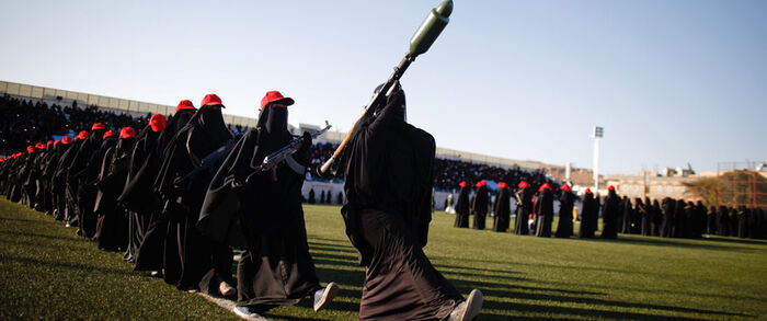 منح رتب عسكرية للزينيبات لهذا السبب