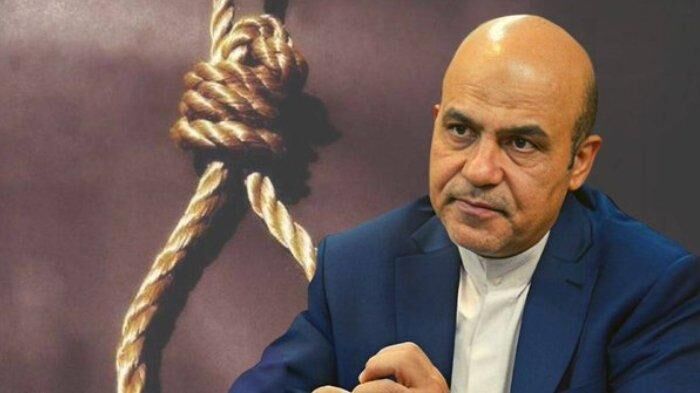 إيران تبرر إعدام أكبري: مرر معلومات عسكرية سرية لبريطانيا