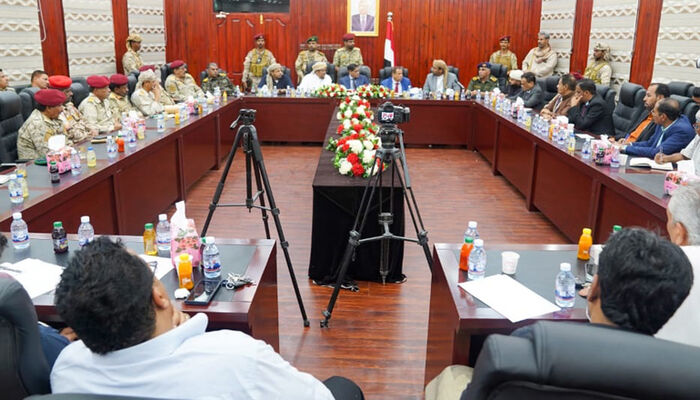 المجلس الرئاسي: تصعيد الحوثي المستمر يدفعنا لاتخاذ قرارات حاسمة لردعهم