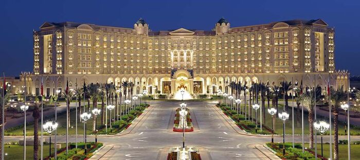 اجتماع مؤتمري عاصف بفندق الريتز بالرياض.. وقيادات ترفض  ترشيح اسماء موالية لحزب الإصلاح في الحكومة