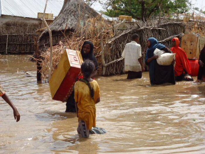 نزوح أكثر من 7 آلاف أسرة جراء فيضان نهر جنوبي الصومال