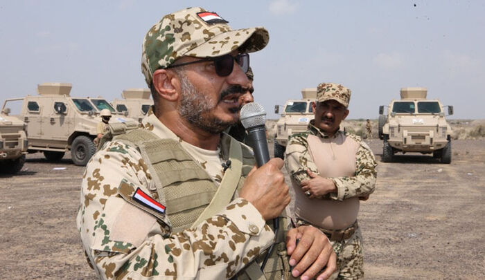 وصفوه بـ«بوق الفتنة».. إدانة يمنية واسعة لتصريحات شوقي القاضي حول طارق صالح