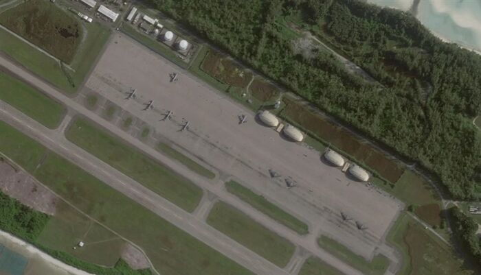 قراءة في أسباب نشر واشنطن لقاذفات (بي-2) بالتزامن مع ضرب الحوثي