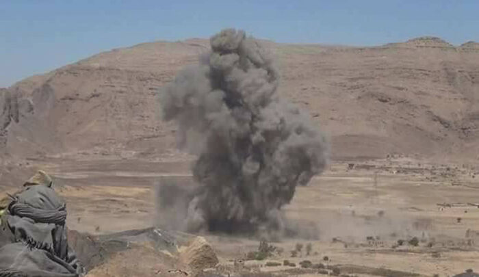 التحالف يعلن تدمير كهوفًا جبلية ومخازن وورش الصواريخ الباليستية في صنعاء