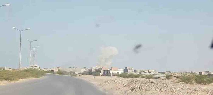 تدمير عدد من المنازل في الحديدة نتيجة لقصف حوثي شديد