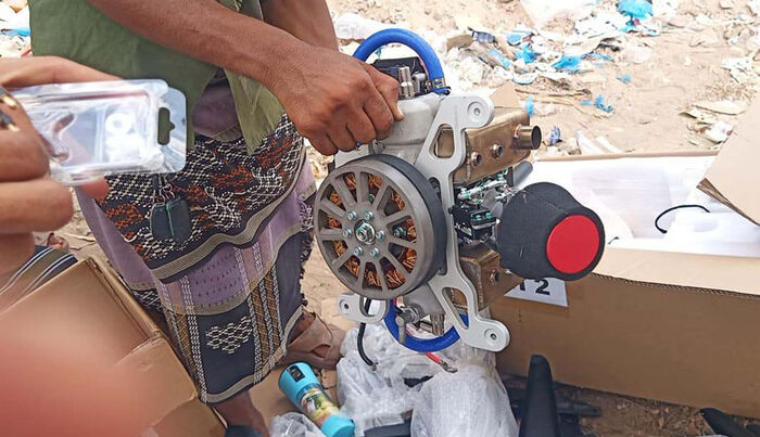 ضبط شحنة قطع غيار طائرات مسيرة كانت في طريقها من عدن إلى الحوثيين