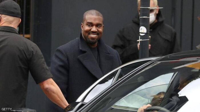 كاني ويست ينسحب من انتخابات الرئاسة الأميركية