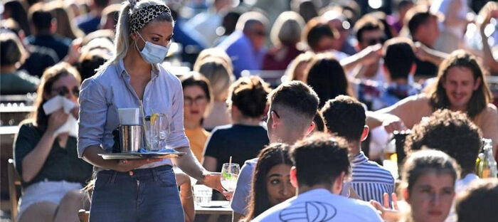 بريطانيا تحظر السفر إليها من دول أمريكية جنوبية وأخرى أوروبية