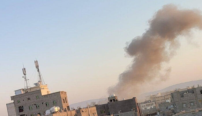 الحوثيون يستهدفون أحياء مأرب السكنية وأبراج الاتصالات