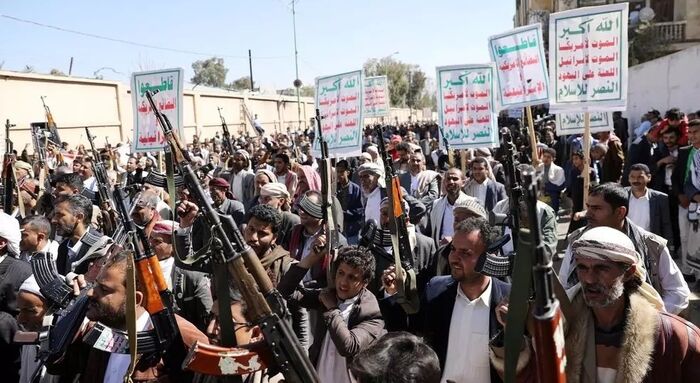 تقرير أممي يتهم الحكومة بتبييض أموال ويؤكد تحقيق الحوثيين لمكاسب ميدانية