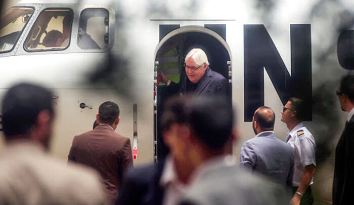 مارتن غريفيث يصل صنعاء بعد قطيعة حوثية له استمرت أكثر من عام