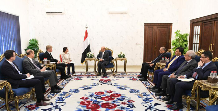 مجلس القيادة يرفض تجزئة المفاوضات ويدعو إلى عدم المساومة بحقوق الشعب