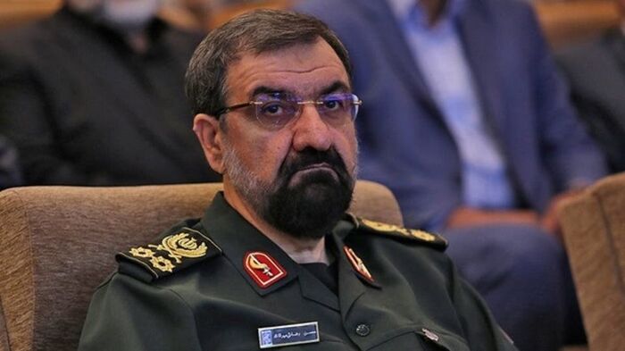 مسئول إيراني: الحوثيون جاهزون للرد