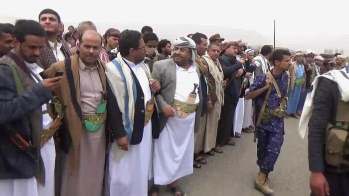 مصدر: الحوثيون يرسلون سفيرا لهم لدى سوريا في نفس طائرة حسن ايرلو