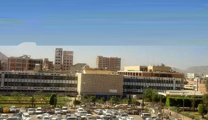 مليشيا الحوثي تحول القطاع الصحي إلى فنادق بأسعار متفاوتة