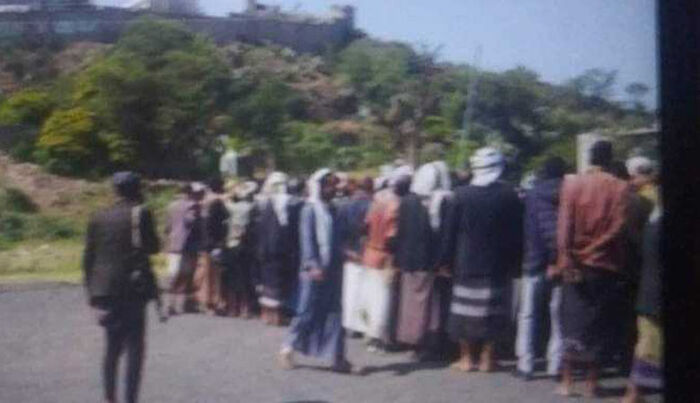 مسلحون يحاصرون مقرًا أمنيًا للحوثيين في إب بحثًا عن قيادي حوثي