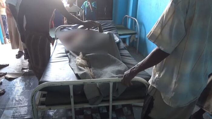 مقتل مسن بنيران المليشيات الحوثية وهو نائم (فيديو)