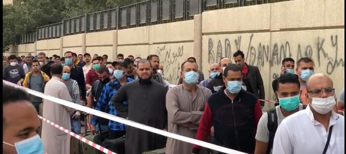 مصر تجلي 600 مواطن خالفوا نظام الإقامات بالكويت