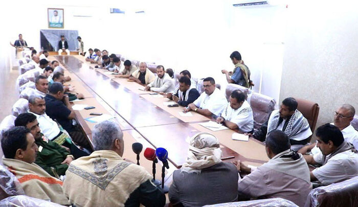 من الاتفاق إلى الإكراه.. الحوثيون يجبرون معتقلين تهامة والحديدة على تعليم طائفي داخل السجن