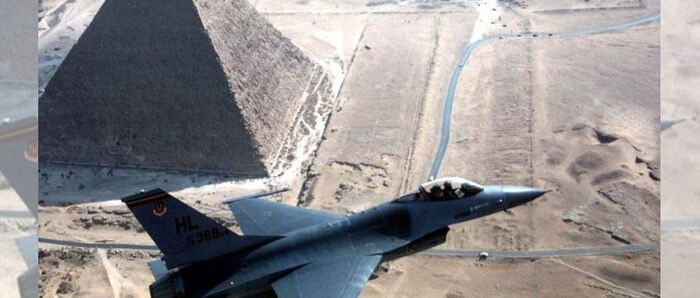 سقوط مقاتلة مصرية ومقتل قائدها