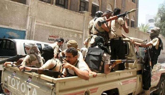 علي حسين الحوثي يقوّض هيكل الجماعة.. اعتقال قائد بارز يعكس صراع النفوذ