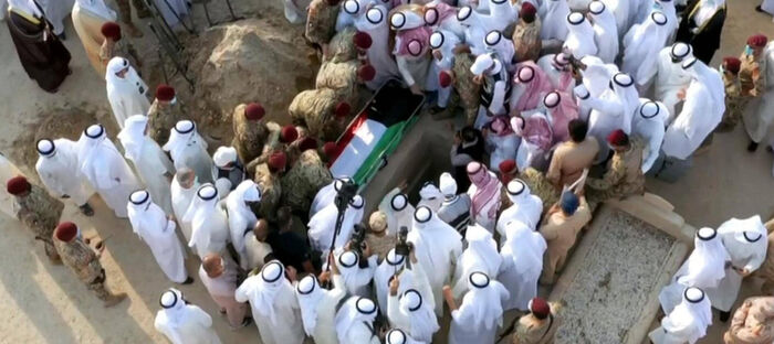 جثمان الشيخ صباح يوارى الثرى في مقبرة الصليبيخات