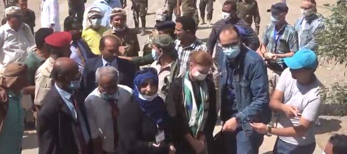 بعثة الأمم المتحدة لاتفاق الحديدة والفريق الحكومي يطلعان على معاناة المدنيين في حيس