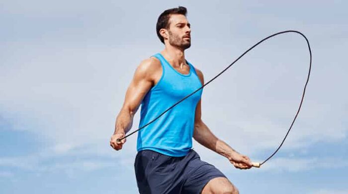 «نط الحبل».. رياضة سهلة فوائدها عظيمة