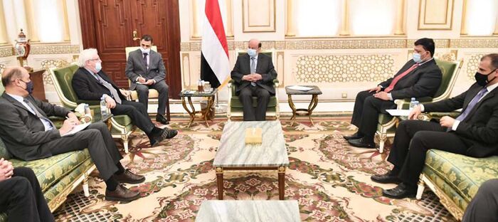 هادي لـ«غريفيث»: الحوثيون لم يلتزموا باتفاقية ستوكهوم وتجاوزوا مدده الزمنية