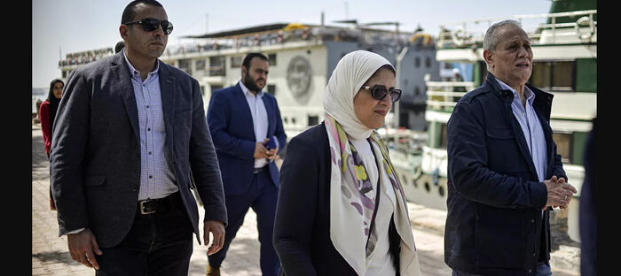 وزيرة الصحة المصرية تكشف عدد المعزولين في منازلهم