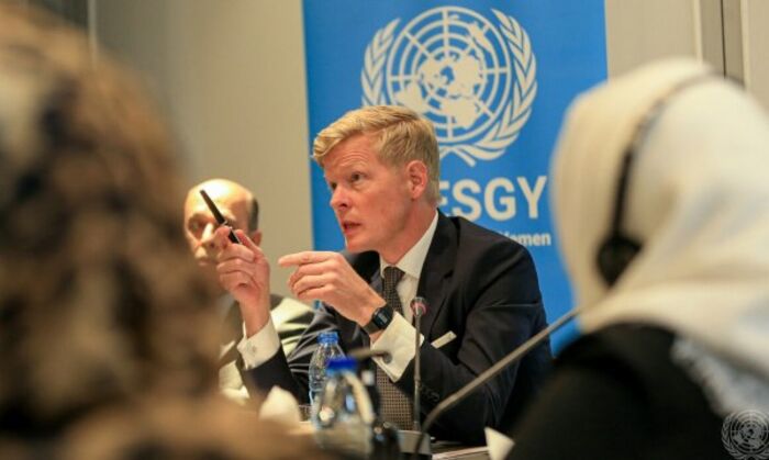 المبعوث الأممي: اليمن سينزلق لدوامة الحرب.. ولا يمكن انتظار خارطة السلام إلى ما لا نهاية
