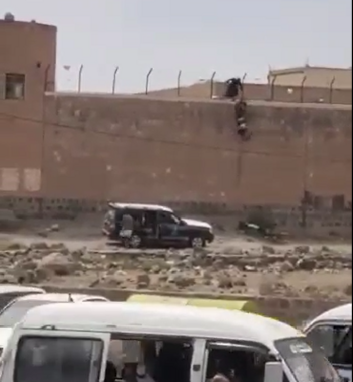 هروب نزلاء من سجن ذمار المركزي بمساعدة الحوثيين